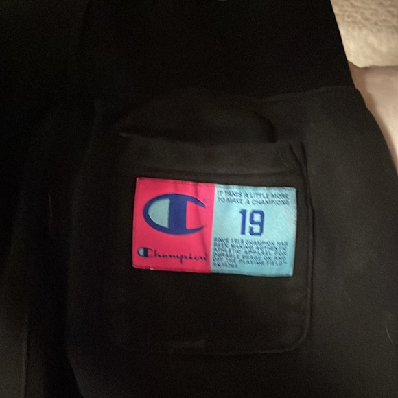 Champion Reverse Weave Black Towel Logo Joggers - Picture 2 of 6